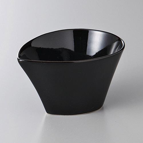 【みやび街道4-123】黒釉しずく型小鉢